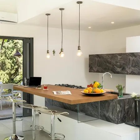 Charme 6 By Massimo Vila *