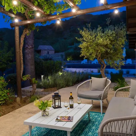 Charme 6 By Massimo * Sant'Ambrogio (Sicily)